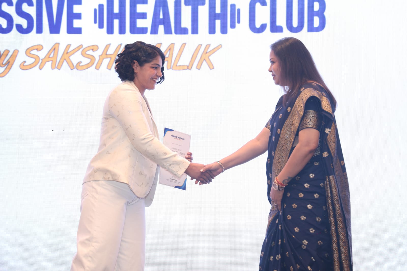 Progressive Health Club by Sakshi Malik – Certificate Presentation